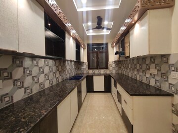 Kitchen in 3 BHK Builder Floor at Sector 46 – for Rent