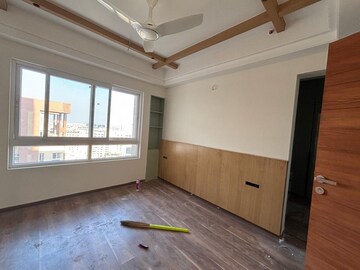 3 BHK Apartment For Rent in GHR Titania, Kondapur