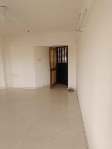 Room in 2 BHK Apartment at Shri Krishna Apartment Bavdhan, Bavdhan – for Rent
