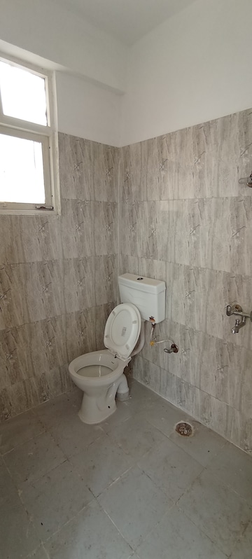 Bathroom in 2 BHK Apartment at Vashisht Heights, Sector 87 – for Sale