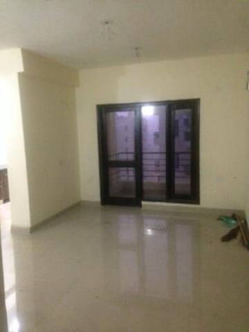 Room in 2.5 BHK Apartment at RPS Savana, Sector 88 – for Rent
