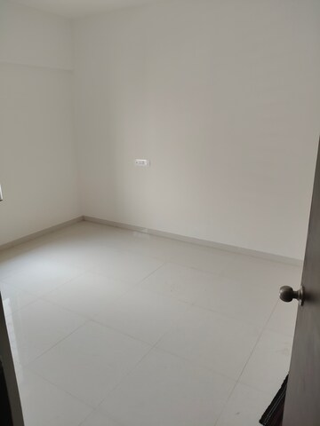 Room in 2 BHK Apartment at Mayuri Infinity, Undri – for Rent