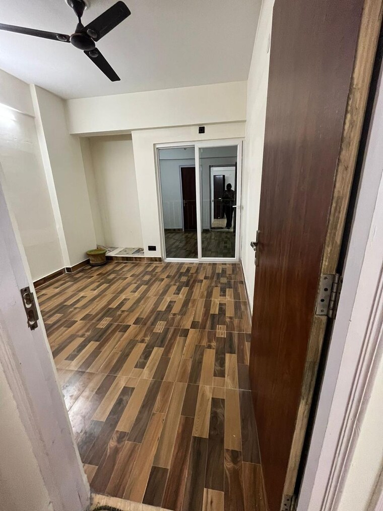 Balcony, windsor-paradise-2 2 Bedroom 895 Sq.Ft. Apartment In Raj Nagar Extension Ghaziabad 8488368