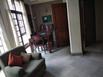 Living Room in 3 BHK Builder Floor at Panchsheel Enclave – for Rent