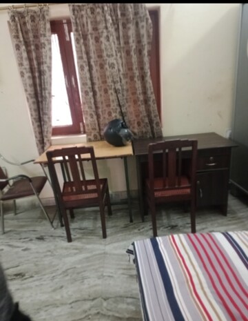Living Room in 1 BHK Villa at Aliganj – for Rent