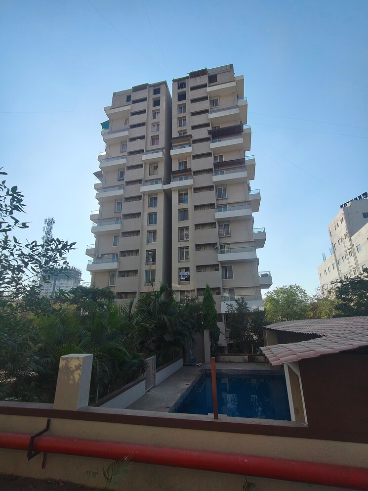 Listing Cover Image