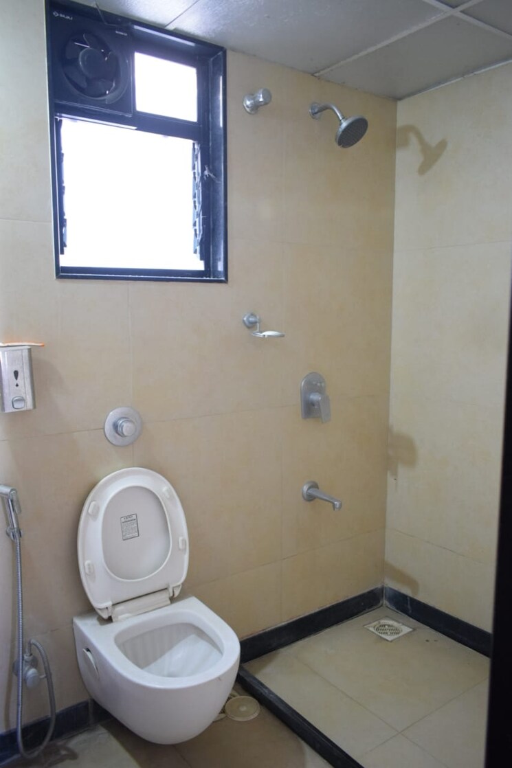 Bathroom, chaphalkar-elina-living 2 Bedroom 881 Sq.Ft. Apartment In Mohammadwadi Pune 8488394