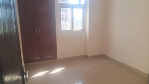 Room in 4 BHK Penthouse at Amrapali Princely Estate, Sector 76 – for Sale