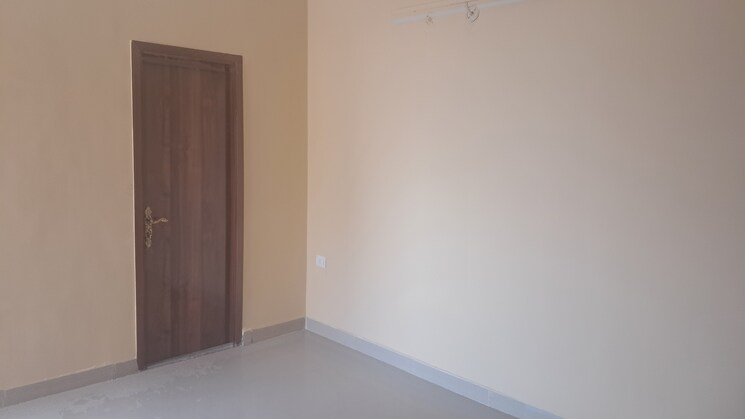 Room, amrapali-princely-estate 4 Bedroom 5215 Sq.Ft. Penthouse In Sector 76 Noida 8488424