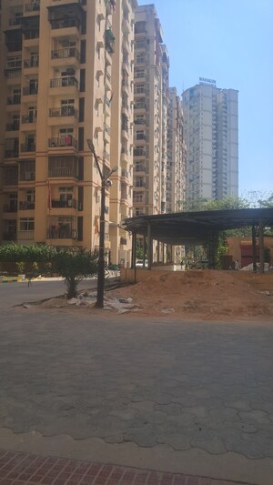 4 BHK Penthouse – Exterior View View at Amrapali Princely Estate, Sector 76 - for Sale