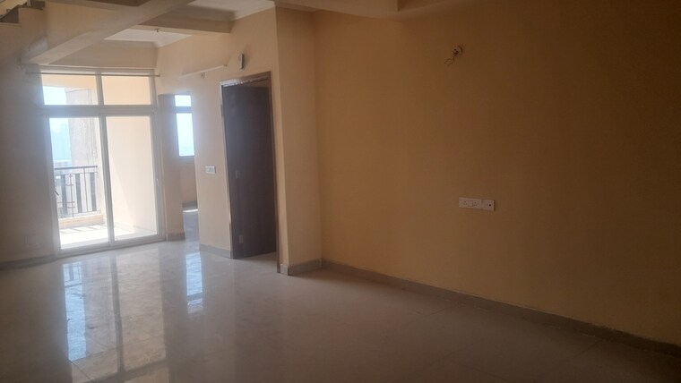 Room, amrapali-princely-estate 2.5 Bedroom 1015 Sq.Ft. Apartment In Sector 76 Noida 8488452