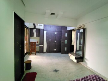 Living Room in 2 BHK Apartment at Vile Parle Mahaveer, Vile Parle West – for Rent