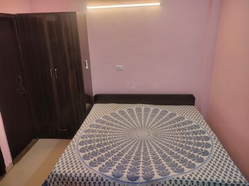 Bedroom in 1 RK Builder Floor at SS 100, Sector 49 – for Rent