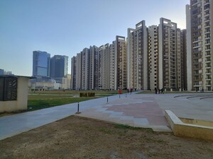 3 BHK Apartment – Exterior View View at Amrapali Golf Homes, Sector 4, Greater Noida - for Sale