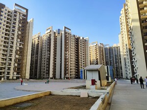 3 BHK Apartment For Sale in Amrapali Golf Homes, Sector 4, Greater Noida