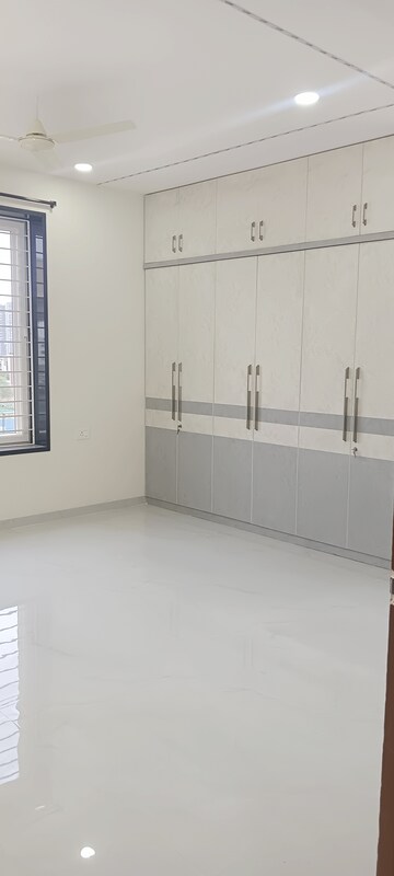 Bathroom in 1 BHK Apartment at Kondapur – for Rent