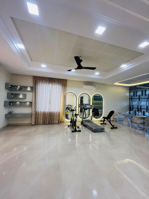 Parking in 4 BHK Villa at Gandhi Path – for Sale