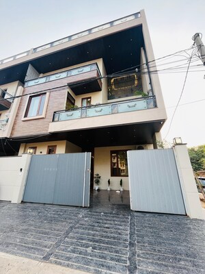 4 BHK Villa – Exterior View View at Gandhi Path - for Sale