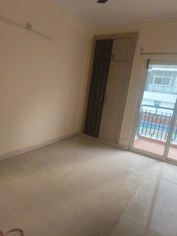 Room in 1 BHK Apartment at Maxblis Grand Kingston, Sector 75 – for Rent