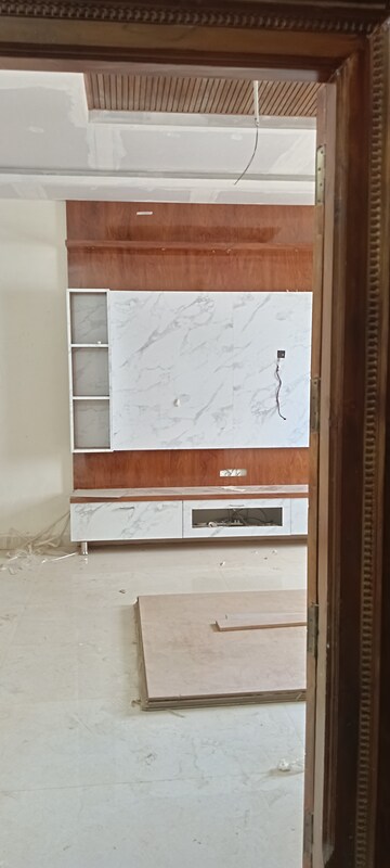 Furnished Amenities in 3 BHK Apartment at Kondapur – for Rent