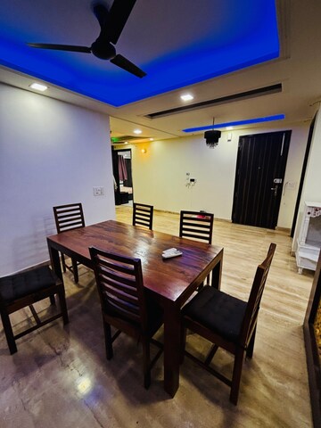 Master Bedroom in 3 BHK Builder Floor at AS Tower, Sector 45 – for Rent