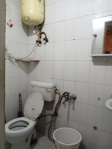 Bathroom in 1 BHK Builder Floor at Arjun Nagar – for Rent
