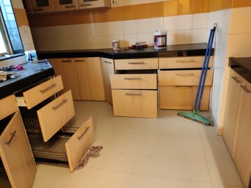 3 BHK Apartment For Rent in Thakur Badrinath Tower, Andheri West