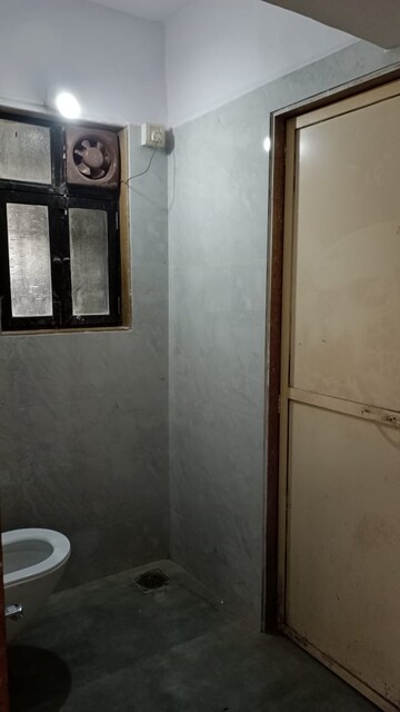 Building Lobby in 2 BHK Apartment at Arjun Smurti Apartments, Goregaon West – for Rent