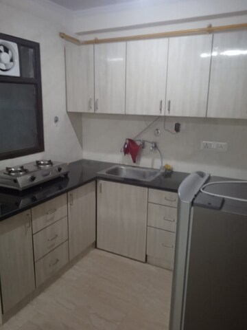 Kitchen in 1 RK Builder Floor at Veera Safdarjung Enclave, Safdarjang Enclave – for Rent