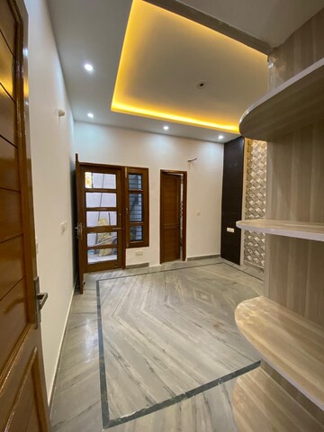 Bedroom in 3 BHK Apartment at Rajguru Nagar – for Rent
