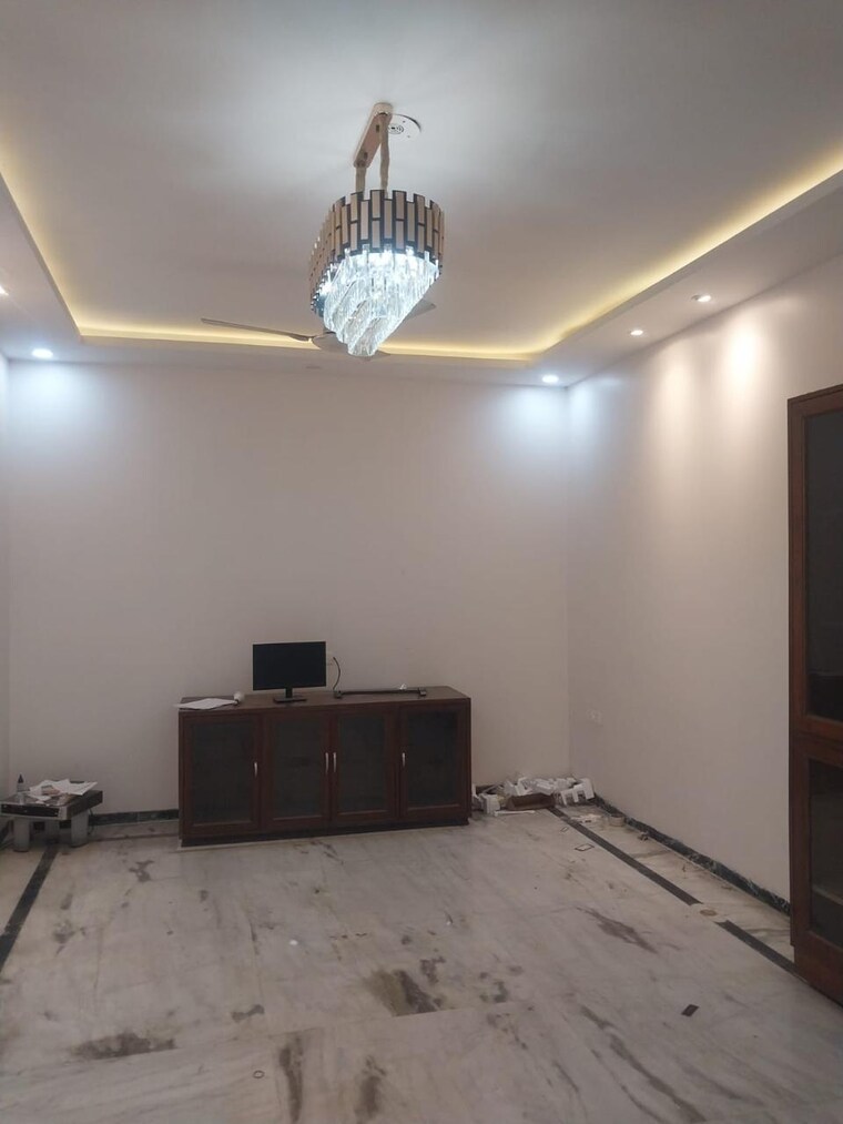 Living Room, pioneer-araya 3 Bedroom 3500 Sq.Ft. Apartment In Sector 62 Gurgaon 8488679