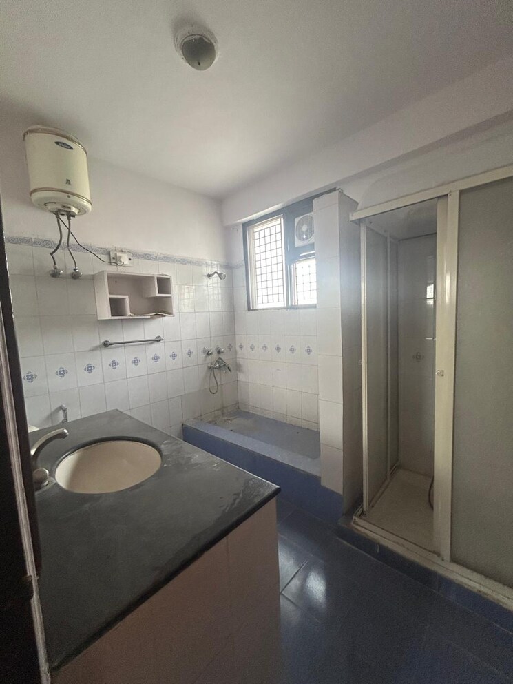 Kitchen, sahara-grace 3 Bedroom 2906 Sq.Ft. Apartment In Sector 54 Gurgaon 8488700