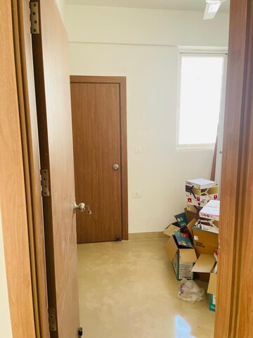 Room in 3.5 BHK Apartment at ATS Nobility, Sector 4, Greater Noida – for Rent