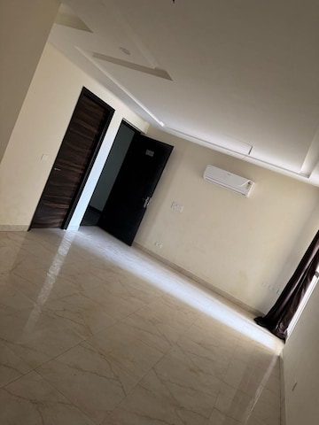 Furnished Amenities in 3 BHK Builder Floor at Brs Nagar – for Rent