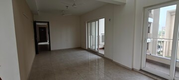 Room in 3 BHK Apartment at BPTP Discovery Park, Sector 80 – for Sale