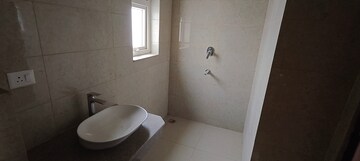 Bathroom in 3 BHK Apartment at BPTP Discovery Park, Sector 80 – for Sale