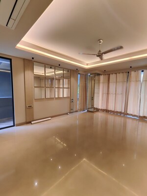 Room in 4 BHK Builder Floor at Greater Kailash ii – for Sale