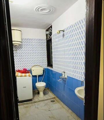 Bathroom in 1 BHK Builder Floor at Mehrauli – for Rent