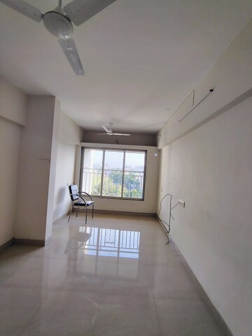 Room in 2 BHK Apartment at Park View Andheri, Andheri West – for Rent