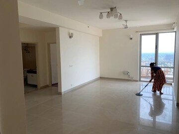 Master Bedroom in 2 BHK Apartment at Pioneer Park Phase 1, Sector 61 – for Rent