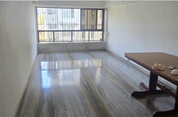 Room in 2 BHK Apartment at Bandra West – for Rent