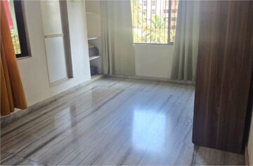 Room in 2 BHK Apartment at Bandra West – for Rent