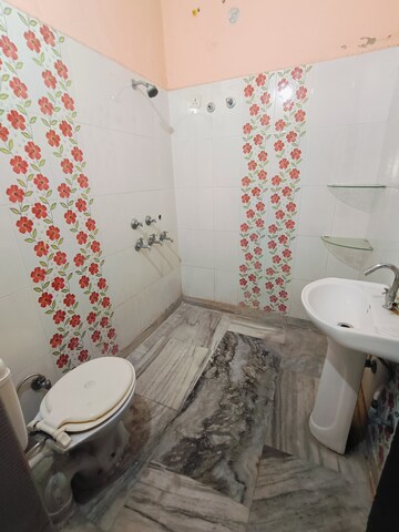 Bathroom in 2 BHK Apartment at Sunny Enclave – for Rent