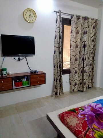 Bedroom in 3 BHK Builder Floor at Viva Floors 1, Sector 48 – for Rent