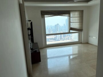 Room in 4 BHK Apartment at S D The Imperial Edge, Tardeo – for Rent