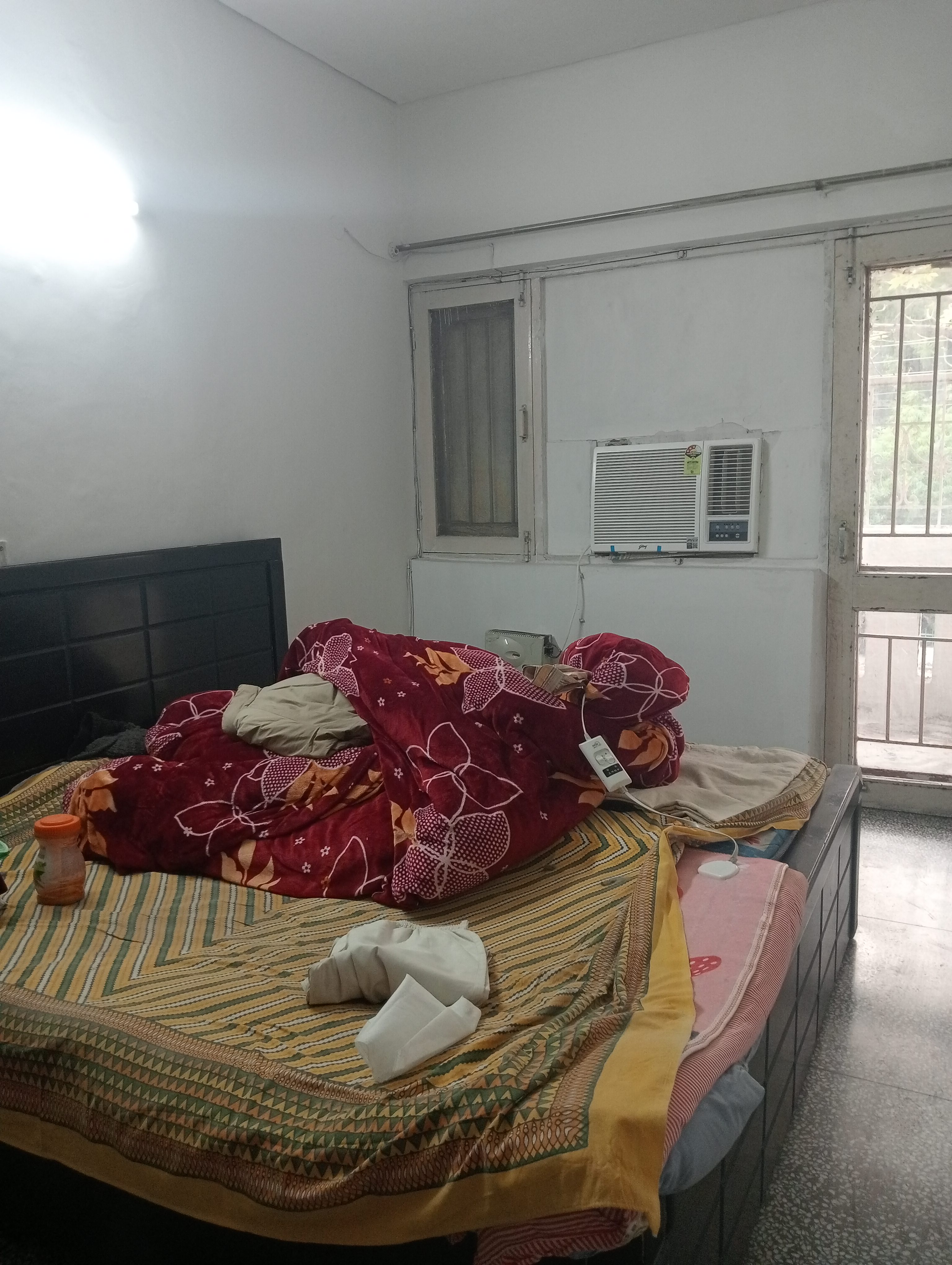 3 BHK + Pooja Room,Servant Room Apartment For Sale in RWA Jalvayu Vihar
