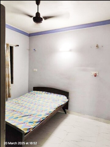 Room in 1 BHK Apartment at Kamal Pushpa CHS, Goregaon West – for Rent