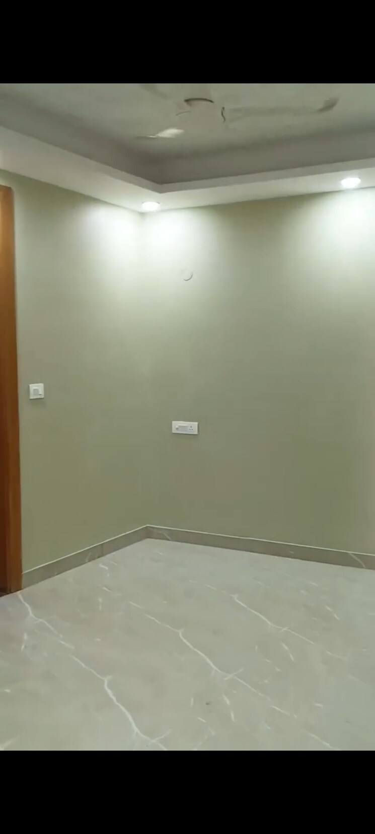 Room, malviya nagar 3 Bedroom 1000 Sq.Ft. Builder Floor In Malviya Nagar Delhi 8489063