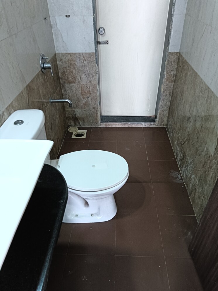 Bathroom, sangharsh-chs 3 Bedroom 1700 Sq.Ft. Apartment In Nerul Sector 25 Navi Mumbai 8485072