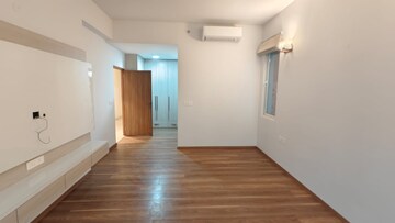 Room in 4 BHK Apartment at Conscient Hines Elevate, Sector 59 – for Rent